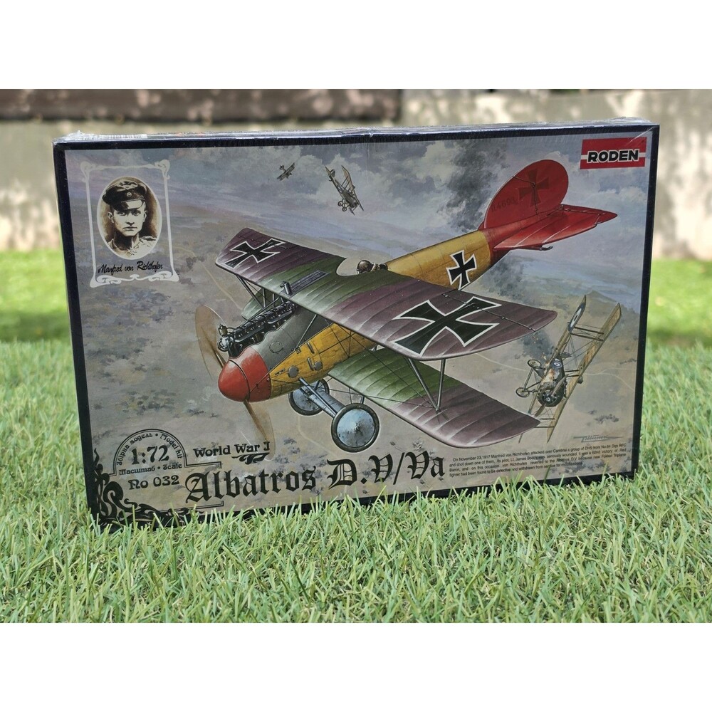 Roden #032 Albatros D.V/D.Va German fighter biplane WWI 1/72 scale model kit New